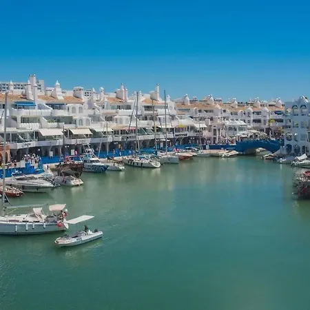Fantastic Seaviews & Pool, Close To *