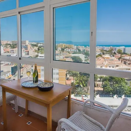 Fantastic Seaviews & Pool, Close To Apartment